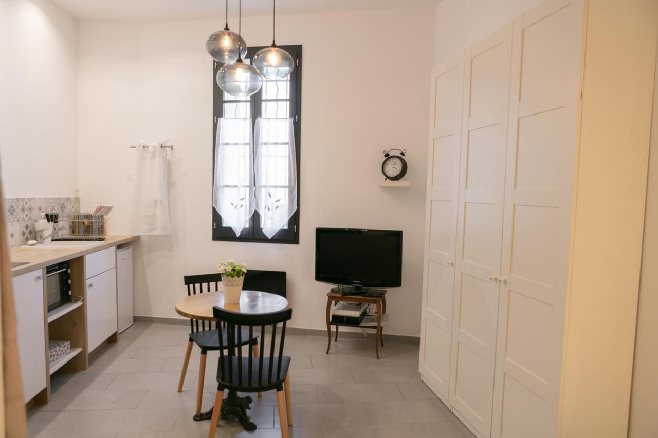 Studio Vaucluse Clovis LʼIsle-sur-la-Sorgue Dış mekan fotoğraf